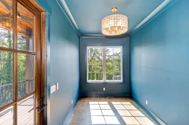 $948,000 | 878 Cranes Cp Trail, Chattanooga, TN 37405