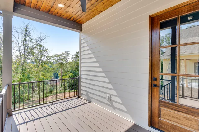 $948,000 | 878 Cranes Cp Trail, Chattanooga, TN 37405