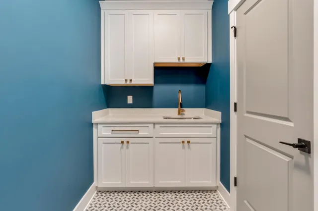 $948,000 | 878 Cranes Cp Trail, Chattanooga, TN 37405