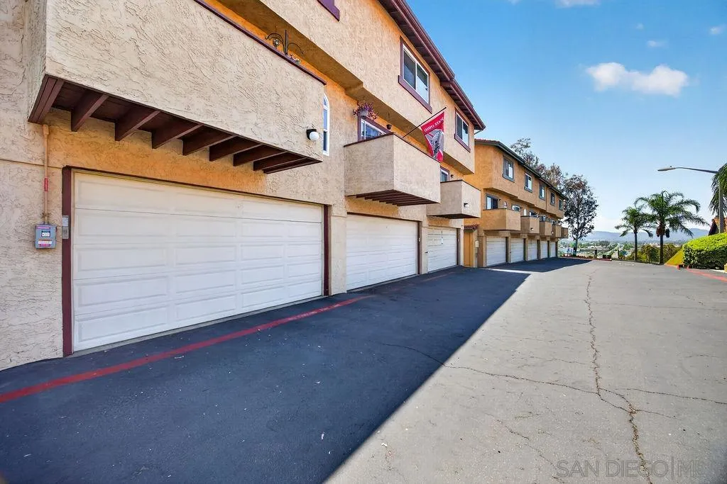 10810 Riderwood Terrace, Unit C Santee, CA 92071 - Photo 23 of 37