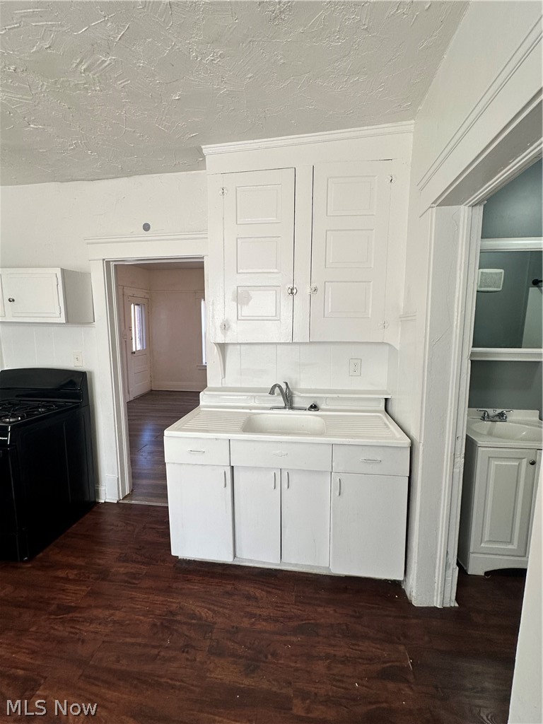 837 Wayside Road, Unit 2 Cleveland, OH 44110 - Photo 4 of 11