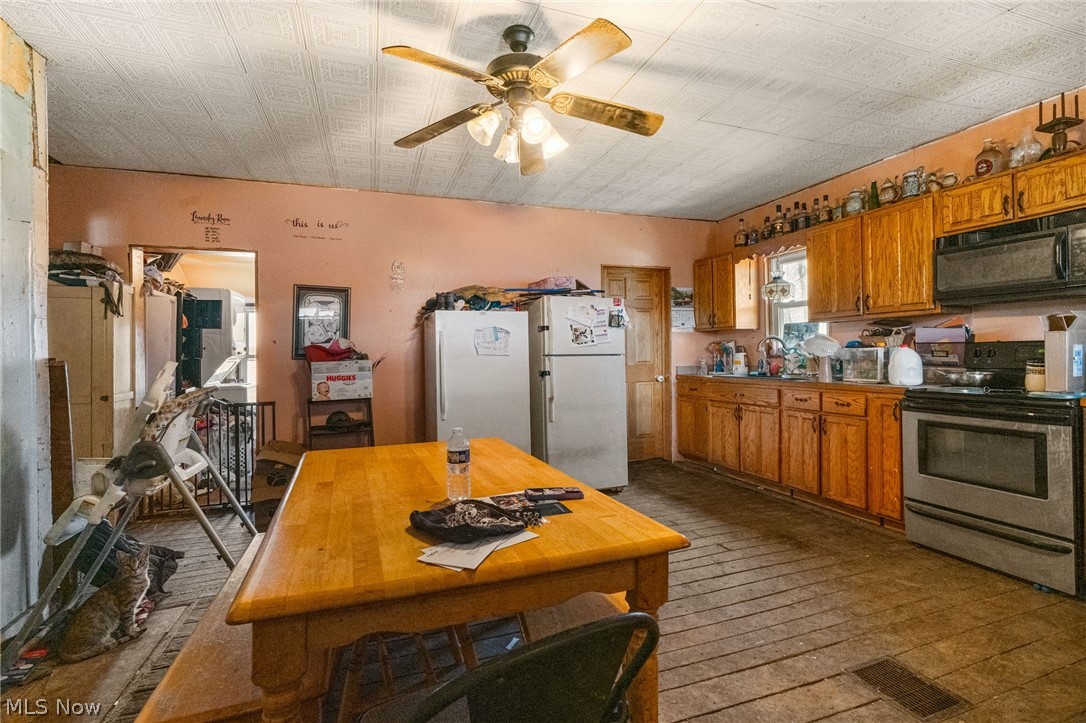 3188 Amsterdam Road Southeast Scio, OH 43988 - Photo 24 of 41 kitchen in secondary home