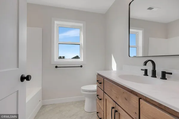 $454,990 | 833 3rd Avenue Southwest, Rice, MN 56367