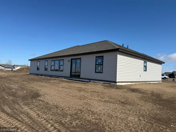 $454,990 | 833 3rd Avenue Southwest, Rice, MN 56367