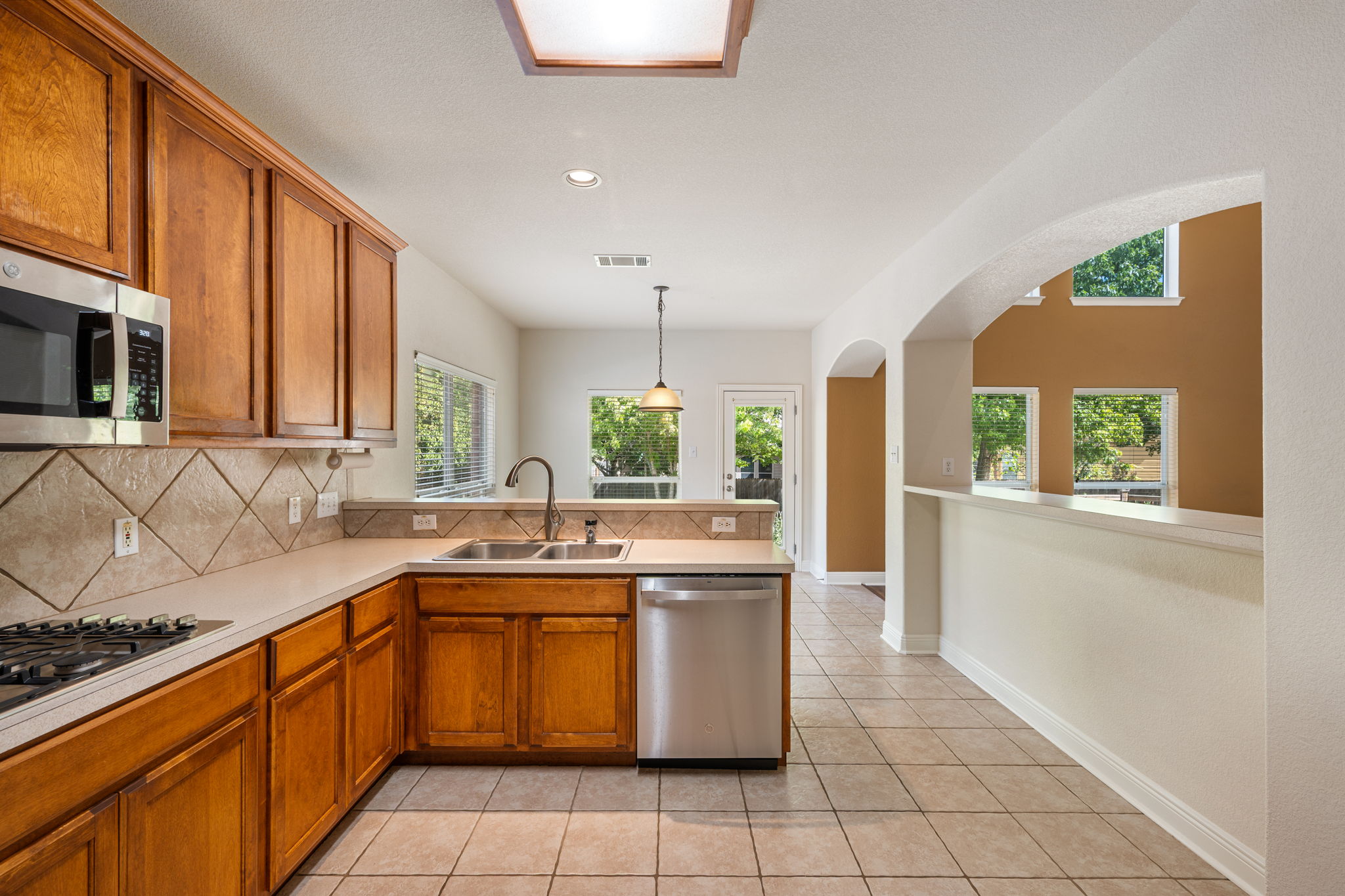 20712 Kearney Hill Road Pflugerville, TX 78660 - Photo 11 of 29 Gallery Image 11