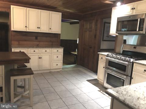 34 Rhode Island Road Sicklerville, NJ 08081 - Photo 12 of 26 Gallery Image 12