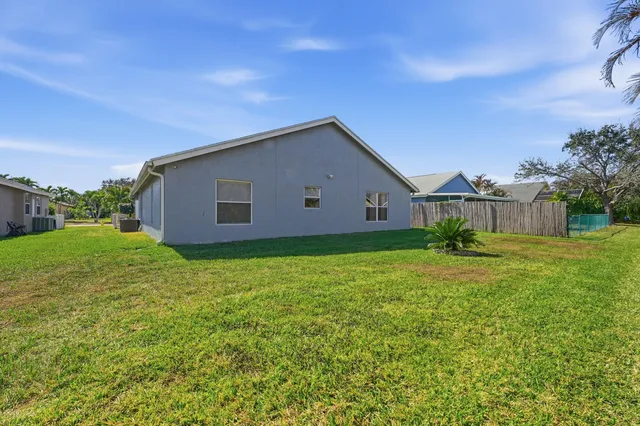 $495,000 | 2811 Southwest Mustang Terrace, Stuart, FL 34997
