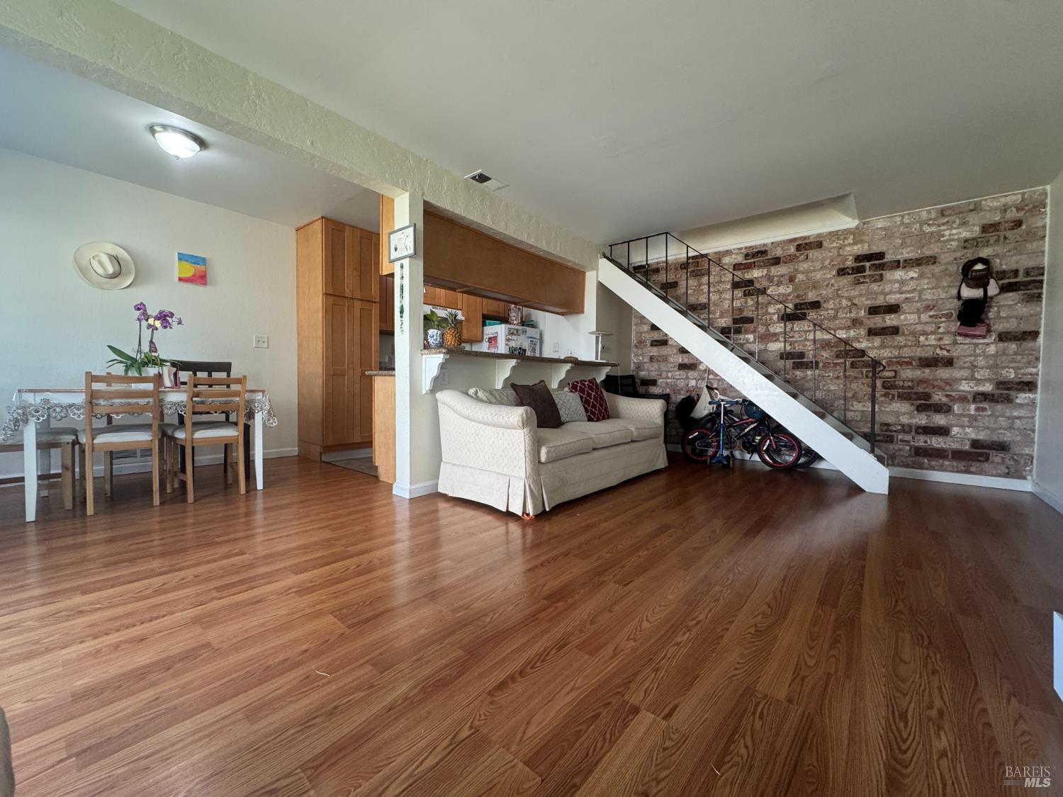 327 Bahia Lane San Rafael, CA 94901 - Photo 2 of 30