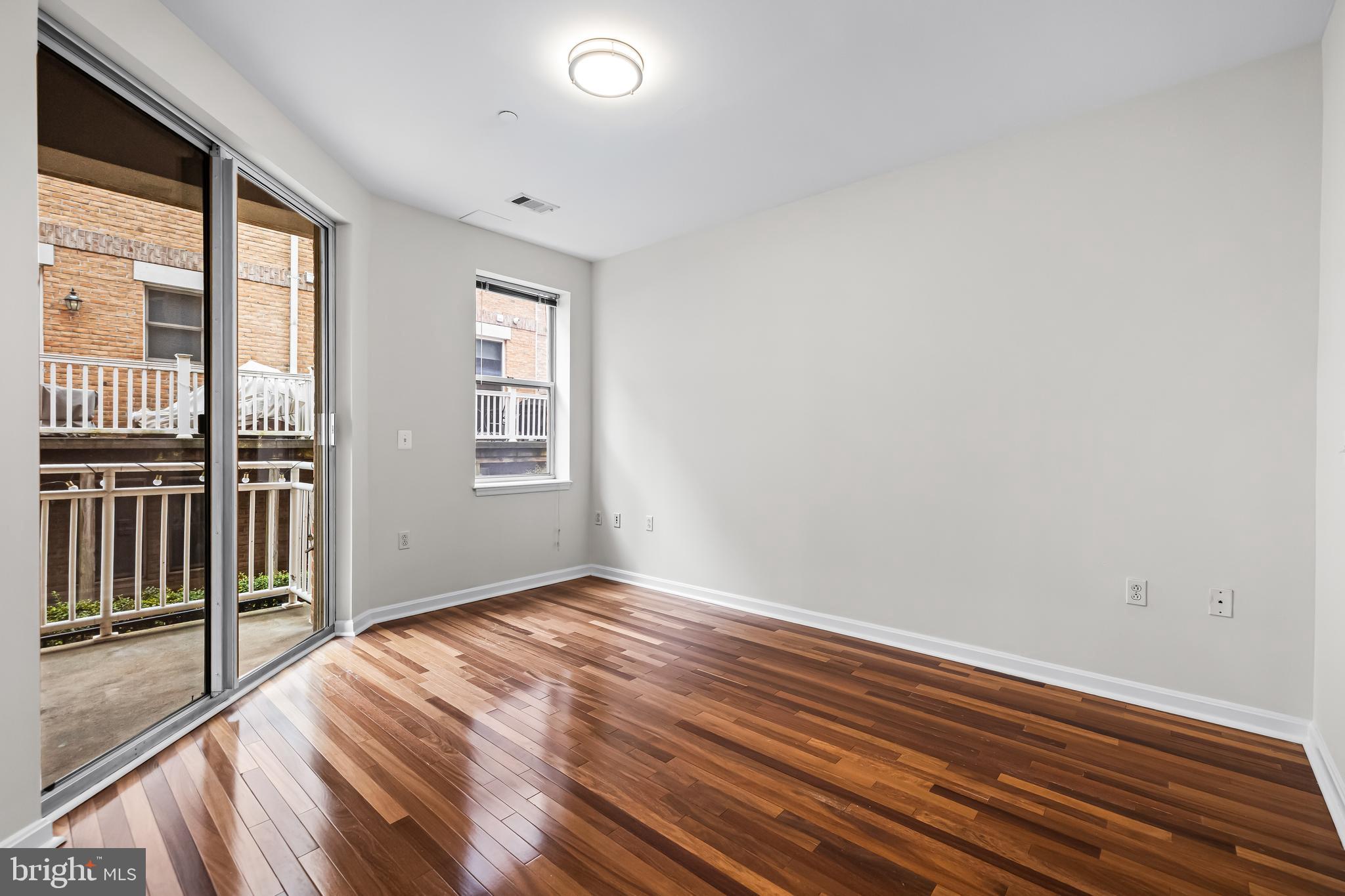 23 Pierside Drive, Unit 104 Baltimore, MD 21230 - Photo 12 of 31