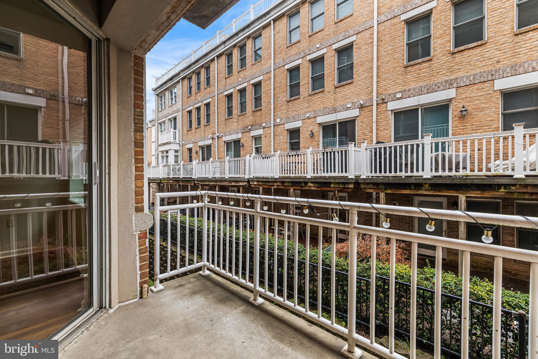 23 Pierside Drive, Unit 104 Baltimore, MD 21230 - Photo 18 of 31