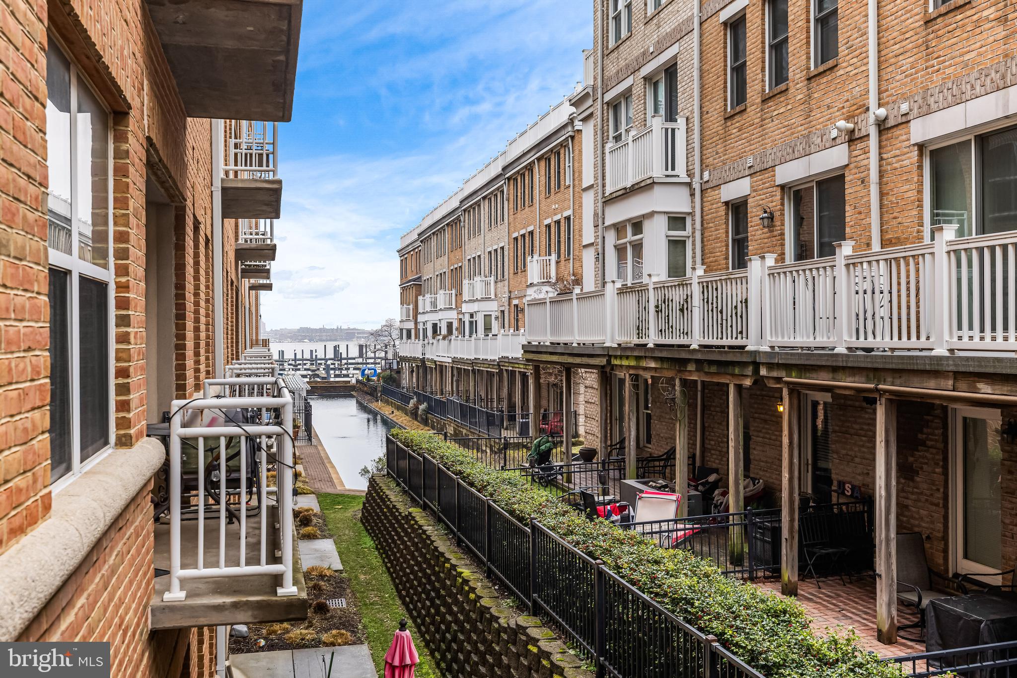 23 Pierside Drive, Unit 104 Baltimore, MD 21230 - Photo 19 of 31