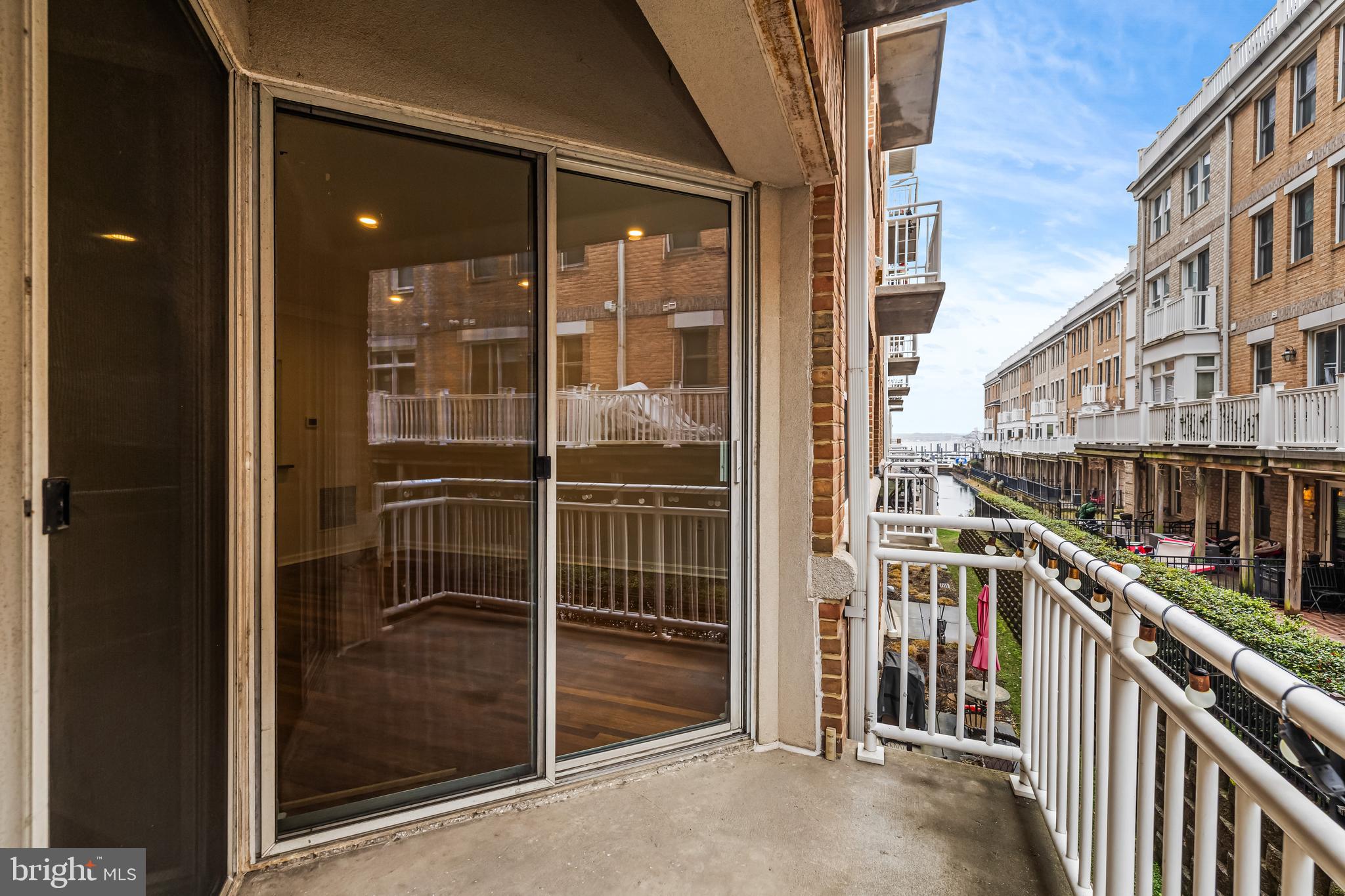 23 Pierside Drive, Unit 104 Baltimore, MD 21230 - Photo 20 of 31