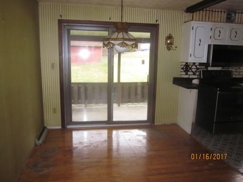 1085 Broughton Road Pittsburgh, PA 15236 - Photo 3 of 13 Gallery Image 3