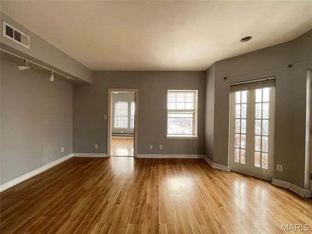 $239,000 | 5621 Waterman Boulevard, Unit 5, St. Louis, MO 63112