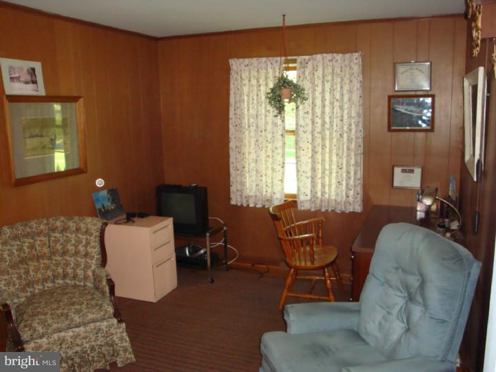 515 Rothbury Road Wilmington, DE 19803 - Photo 12 of 20 Den