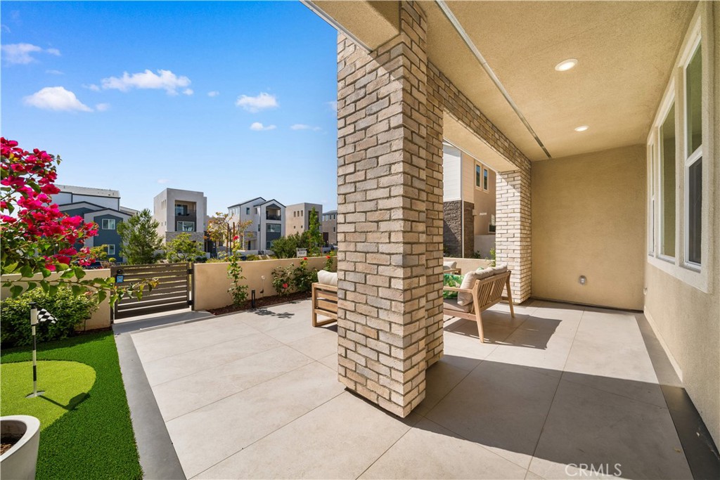 306 Treble Irvine, CA 92618 - Photo 9 of 71