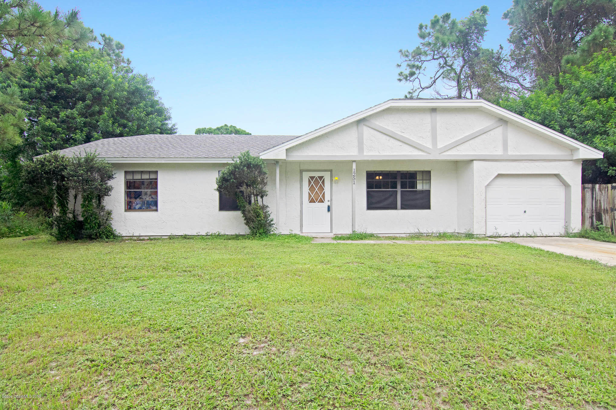 1251 Whitehurst Road Southwest Palm Bay, FL 32908 - Photo 2 of 22 DSC_0140