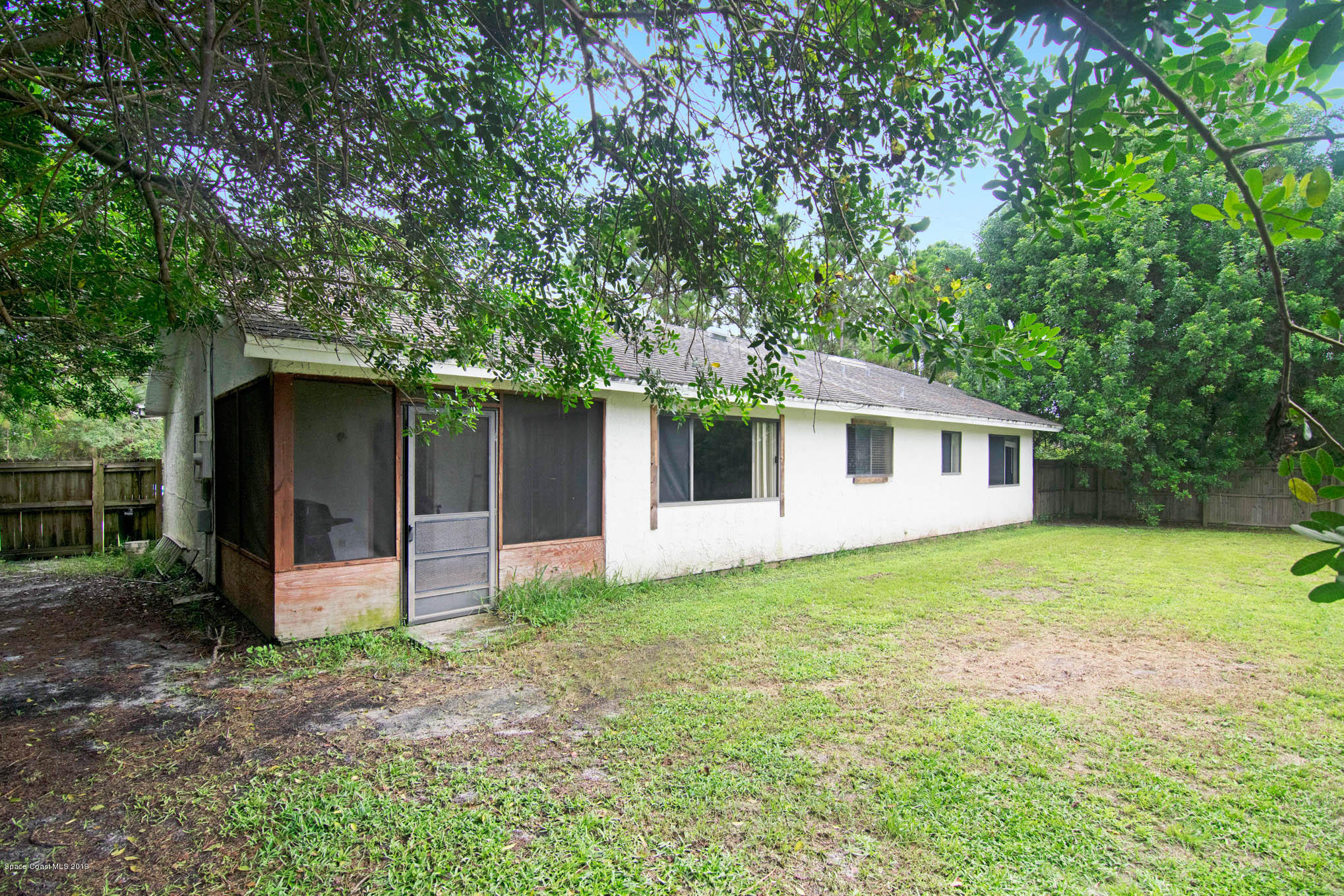 1251 Whitehurst Road Southwest Palm Bay, FL 32908 - Photo 7 of 22 DSC_0137