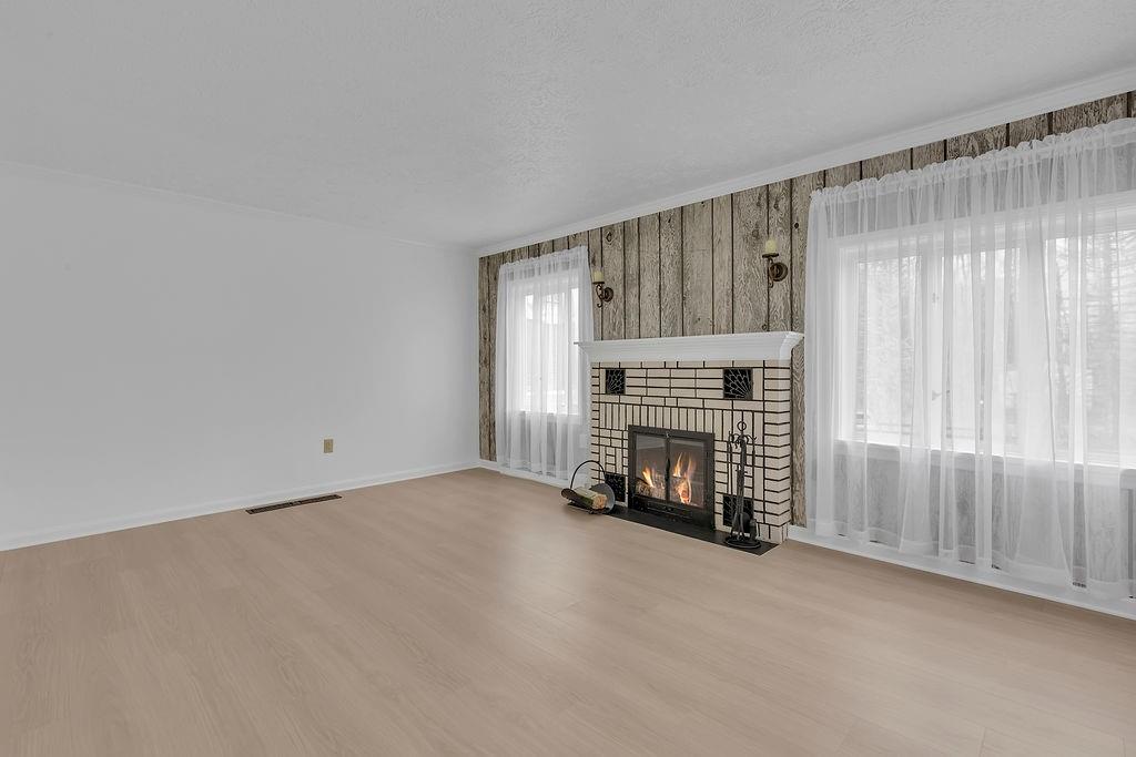 6097 Tuscarawas Road Industry, PA 15052 - Photo 13 of 42