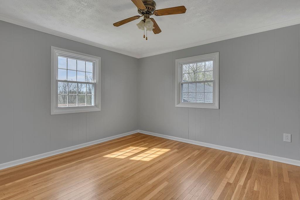 6097 Tuscarawas Road Industry, PA 15052 - Photo 17 of 42