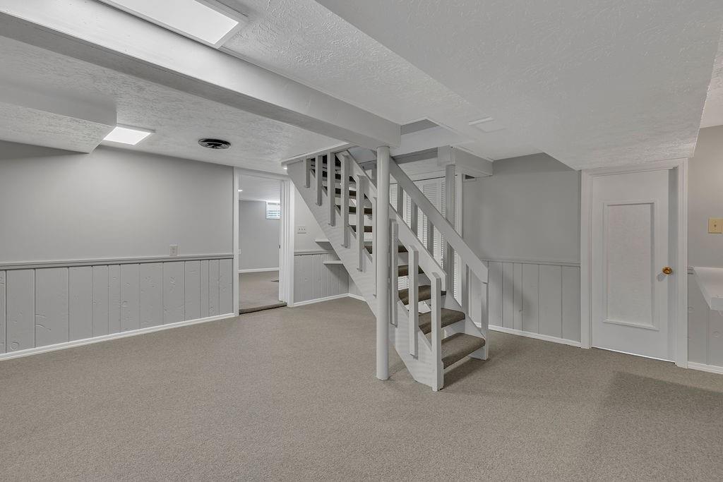 6097 Tuscarawas Road Industry, PA 15052 - Photo 31 of 42