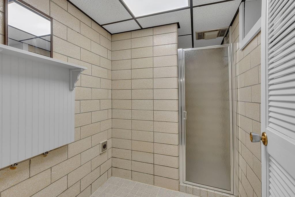 6097 Tuscarawas Road Industry, PA 15052 - Photo 35 of 42