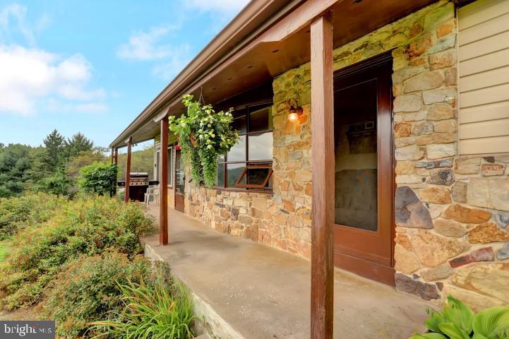 7238 Spring Road New Bloomfield, PA 17068 - Photo 4 of 55 Gallery Image 4