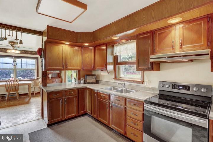 7238 Spring Road New Bloomfield, PA 17068 - Photo 10 of 55 Kitchen