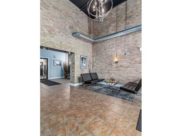 $398,400 | 50 East 26th Street, Unit 406, Chicago, IL 60616