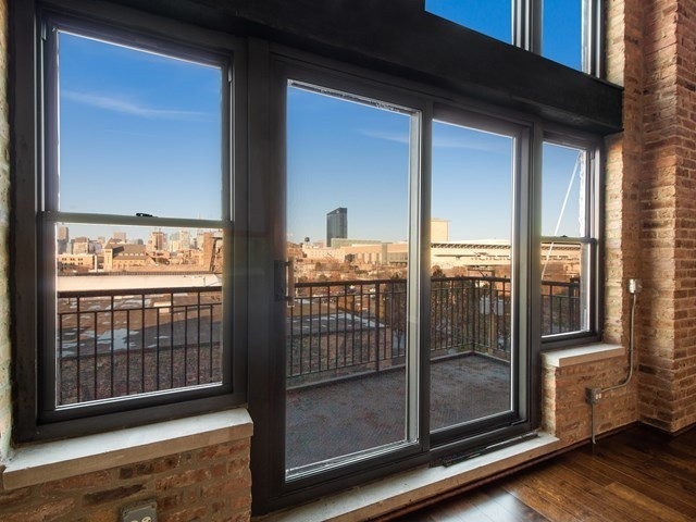 50 East 26th Street, Unit 406 Chicago, IL 60616 - Photo 9 of 33