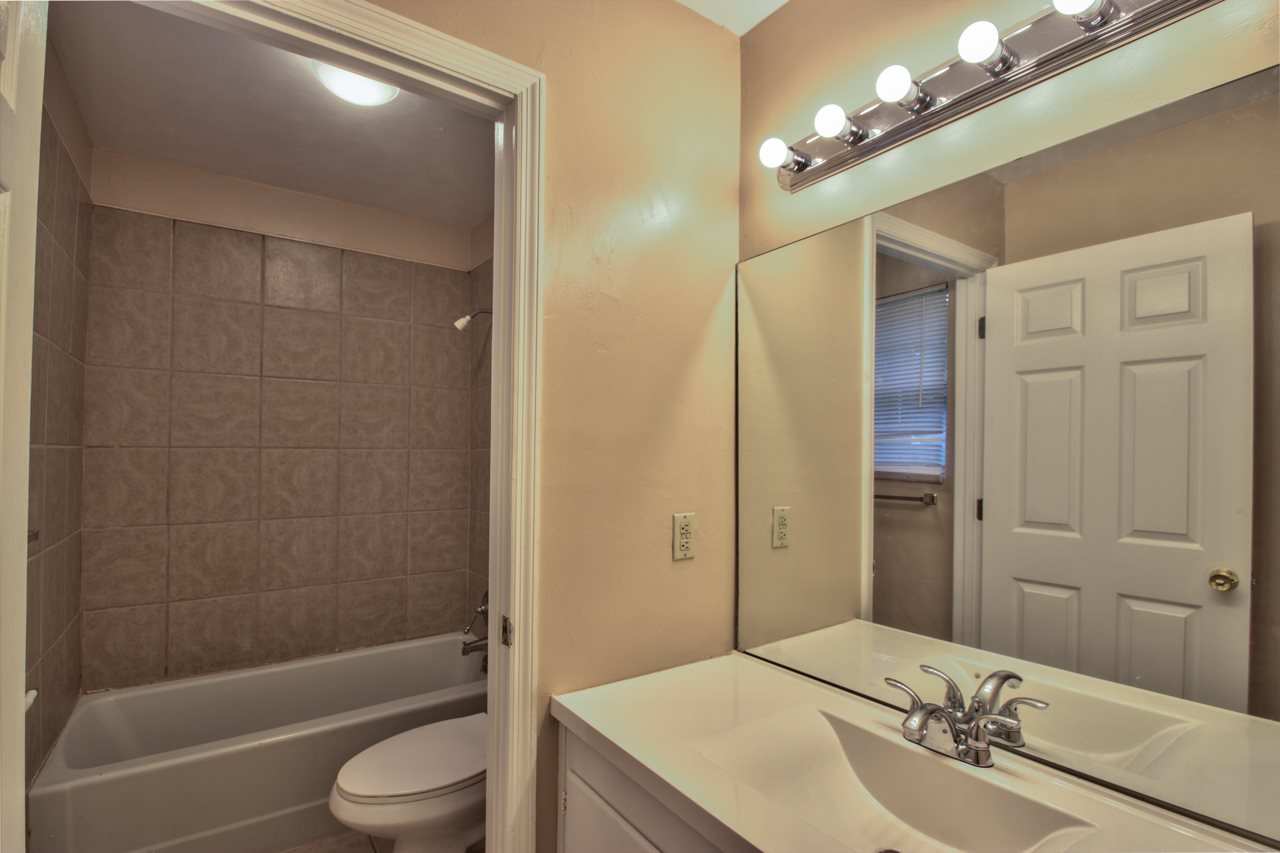 271 Bermuda Road Tallahassee, FL 32312 - Photo 11 of 36 Gallery Image 11