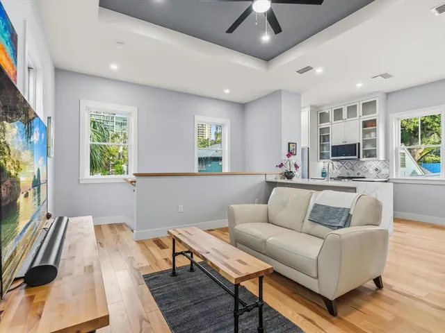 $1,149,000 | 716 East Pine Street, Orlando, FL 32801