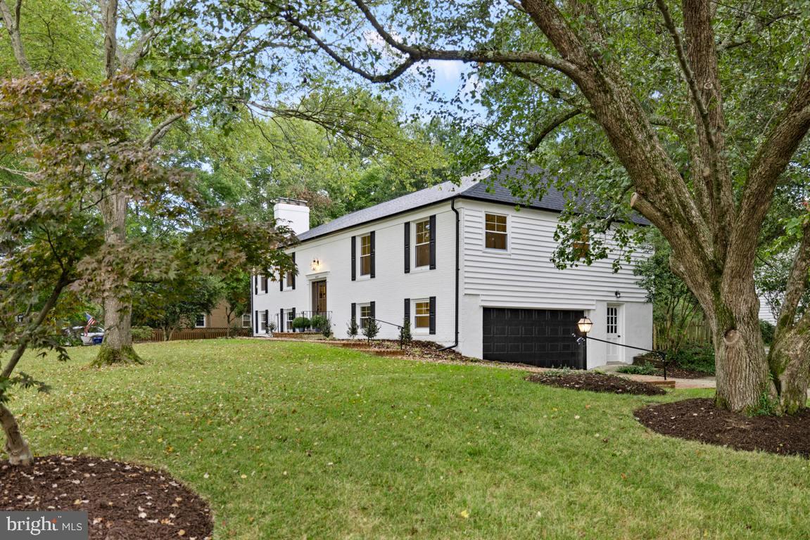 4207 Scotland Road Alexandria, VA 22309 - Photo 2 of 41