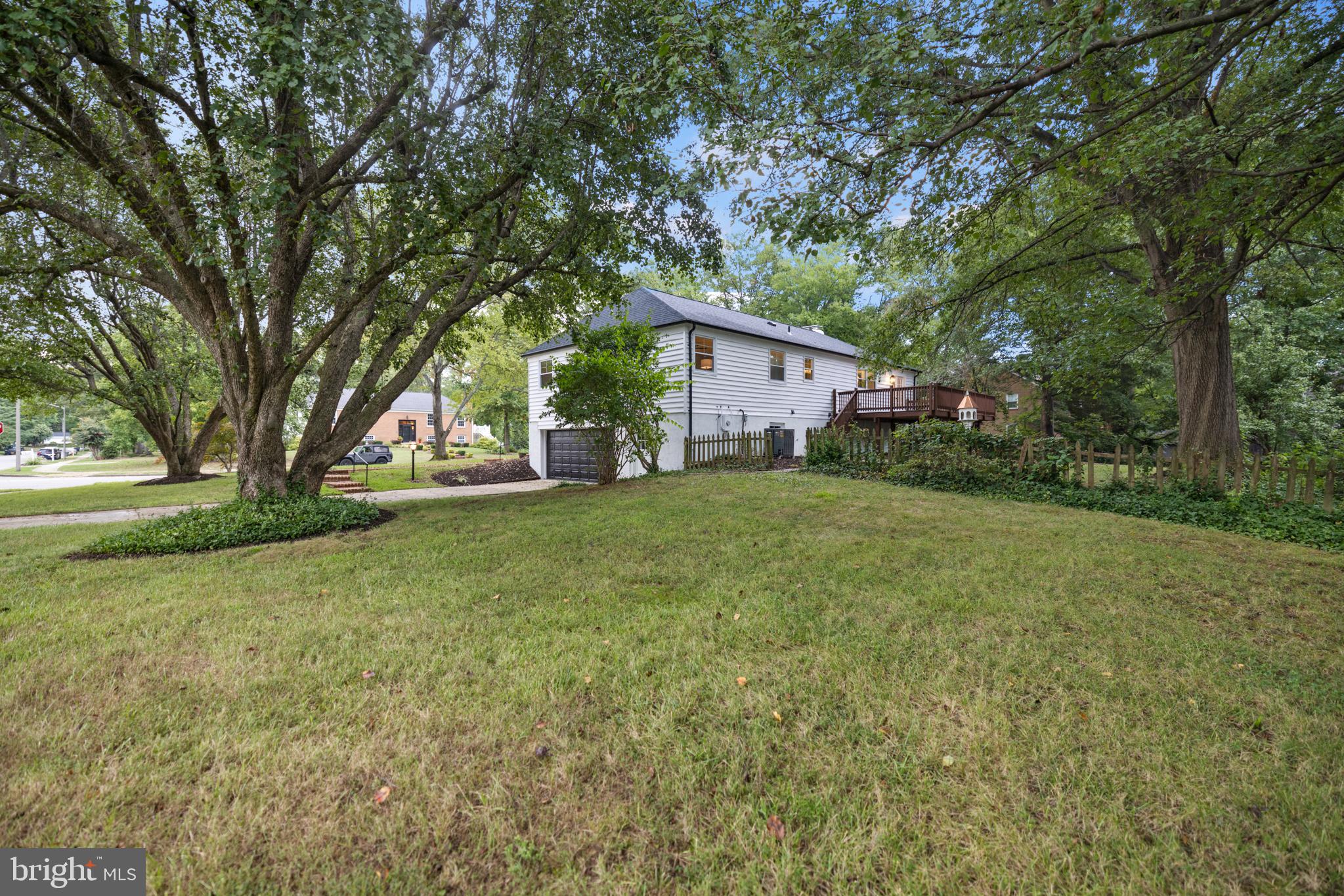 4207 Scotland Road Alexandria, VA 22309 - Photo 3 of 41