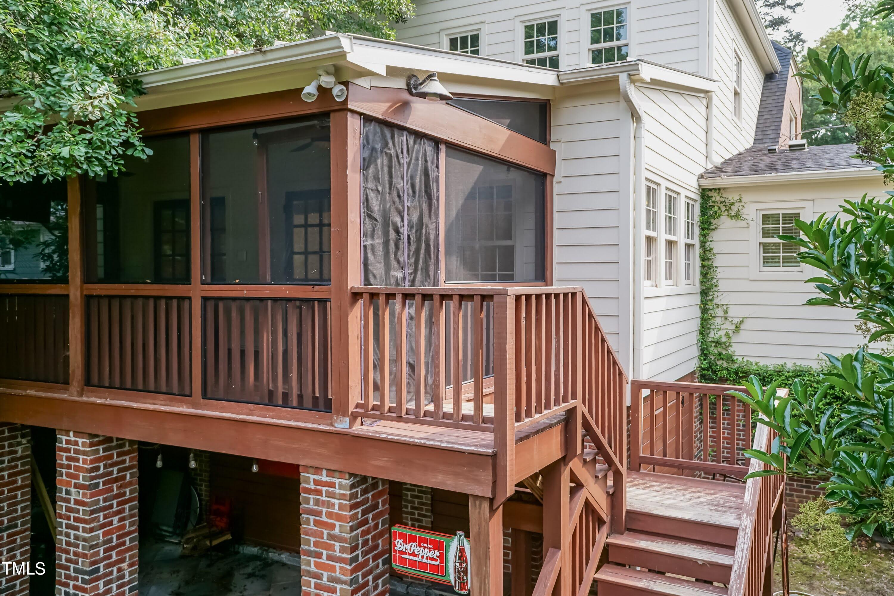 2236 The Circle Raleigh, NC 27608 - Photo 51 of 61 Screened 02
