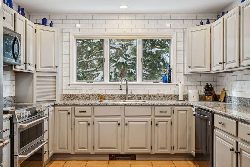 644 Methodist Hill Road Enfield, NH 03748 - Photo 9 of 43