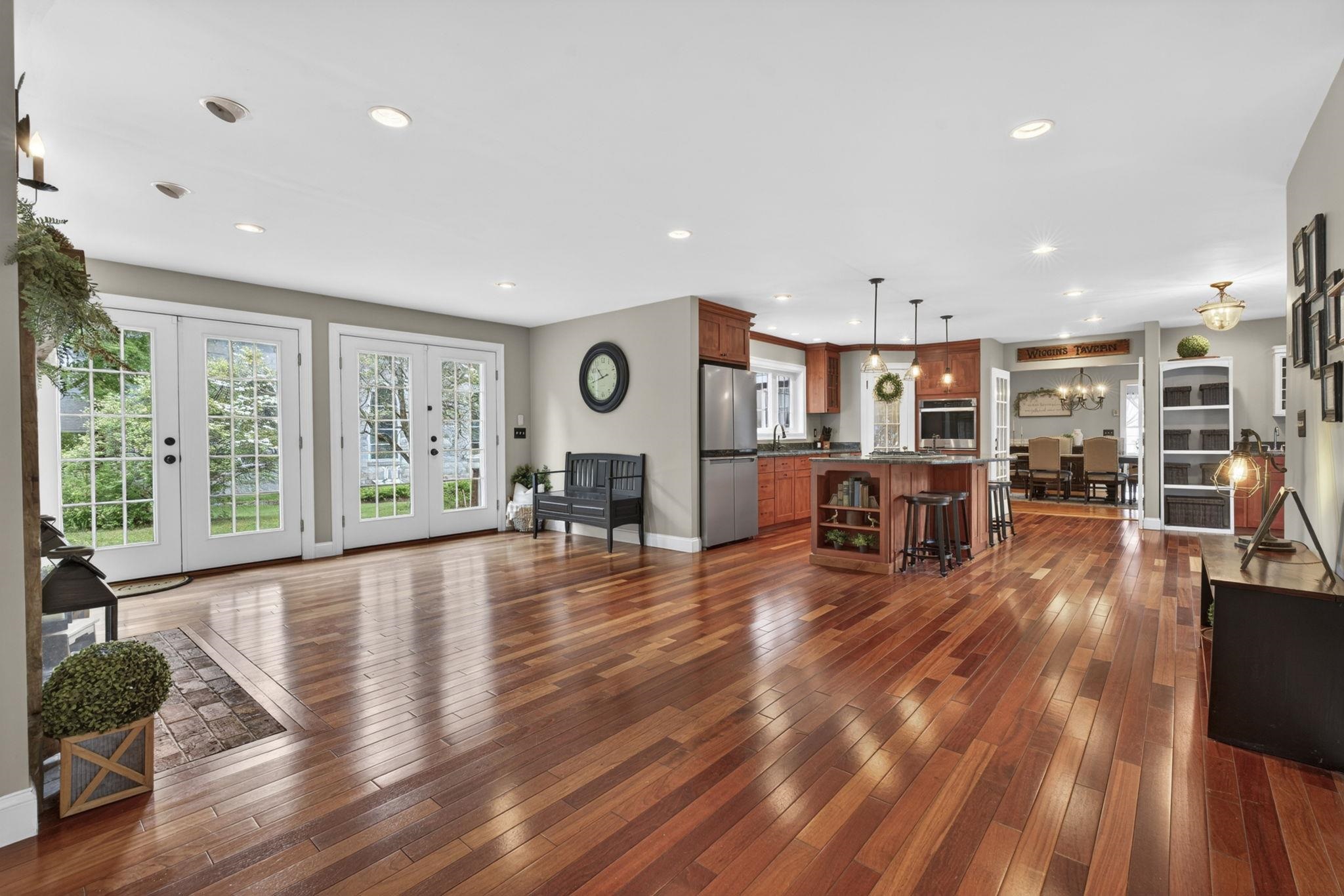 376 Main Street Hopkinton, NH 03229 - Photo 4 of 57