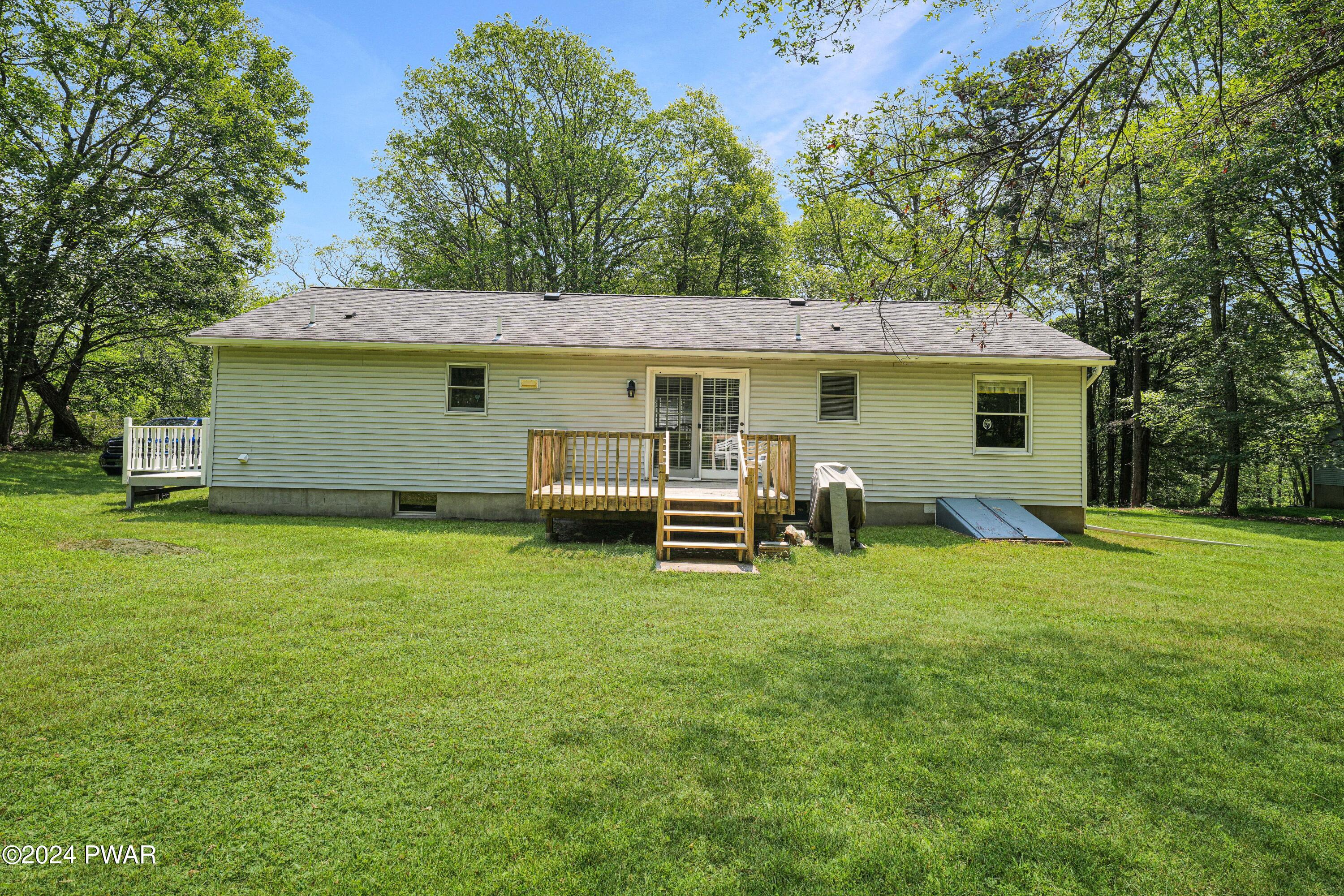 139 Caribou Road Dingmans Ferry, PA 18328 - Photo 3 of 24