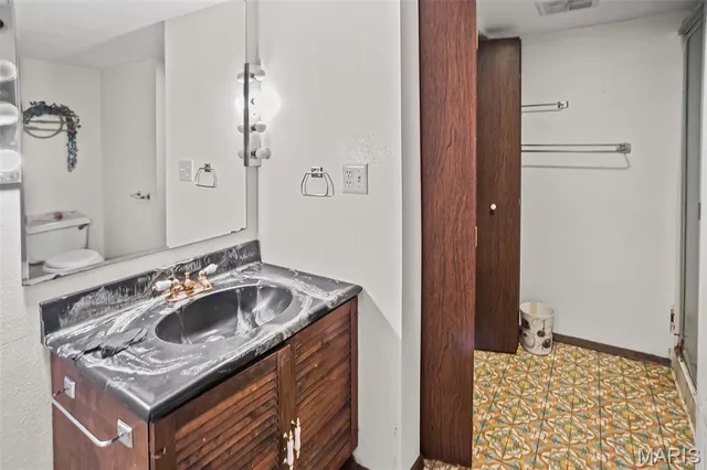 $130,000 | 214 Union Hill Road, Fairview Heights, IL 62208