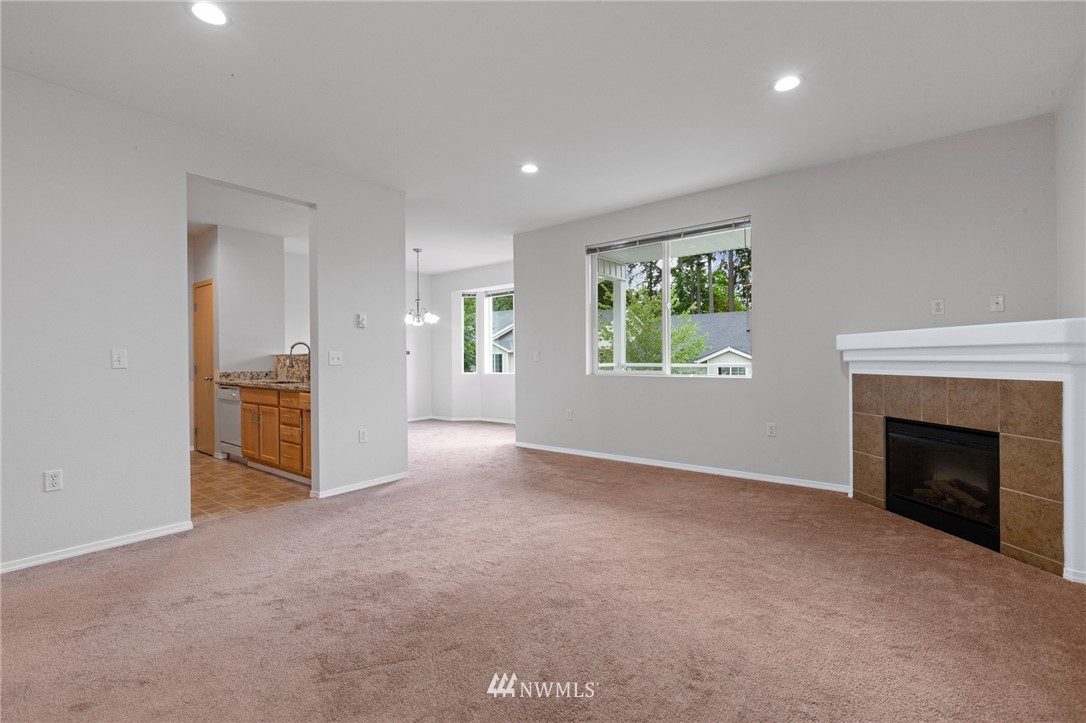 2808 Southeast 8th Place, Unit 2109 Renton, WA 98058 - Photo 2 of 27 Gallery Image 2