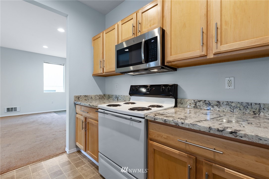 2808 Southeast 8th Place, Unit 2109 Renton, WA 98058 - Photo 14 of 27 Gallery Image 14