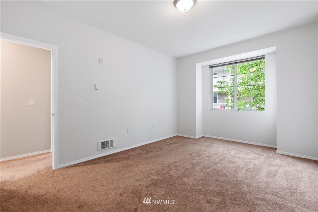 2808 Southeast 8th Place, Unit 2109 Renton, WA 98058 - Photo 16 of 27 Gallery Image 16