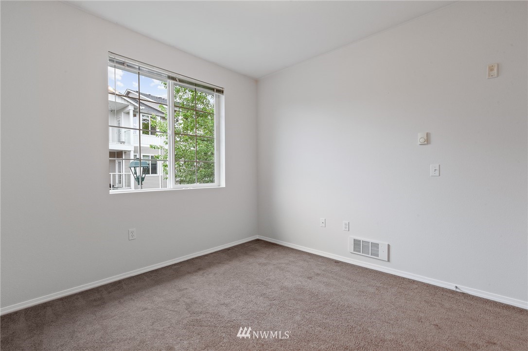 2808 Southeast 8th Place, Unit 2109 Renton, WA 98058 - Photo 22 of 27 Gallery Image 22