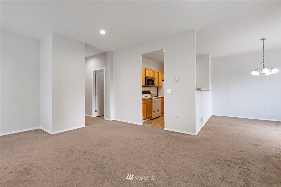 2808 Southeast 8th Place, Unit 2109 Renton, WA 98058 - Photo 5 of 27 Gallery Image 5