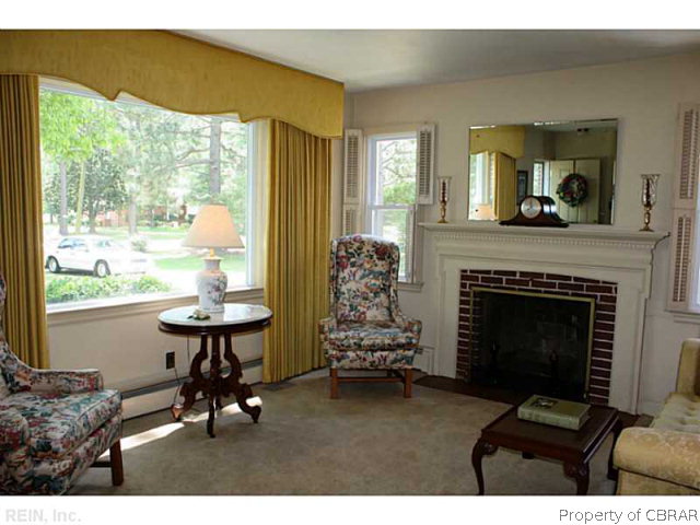 501 Whealton Road Hampton, VA 23666 - Photo 5 of 13