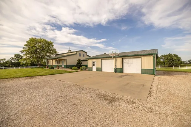 $620,000 | 520 Northeast 15504 County Road, Archie, MO 64725