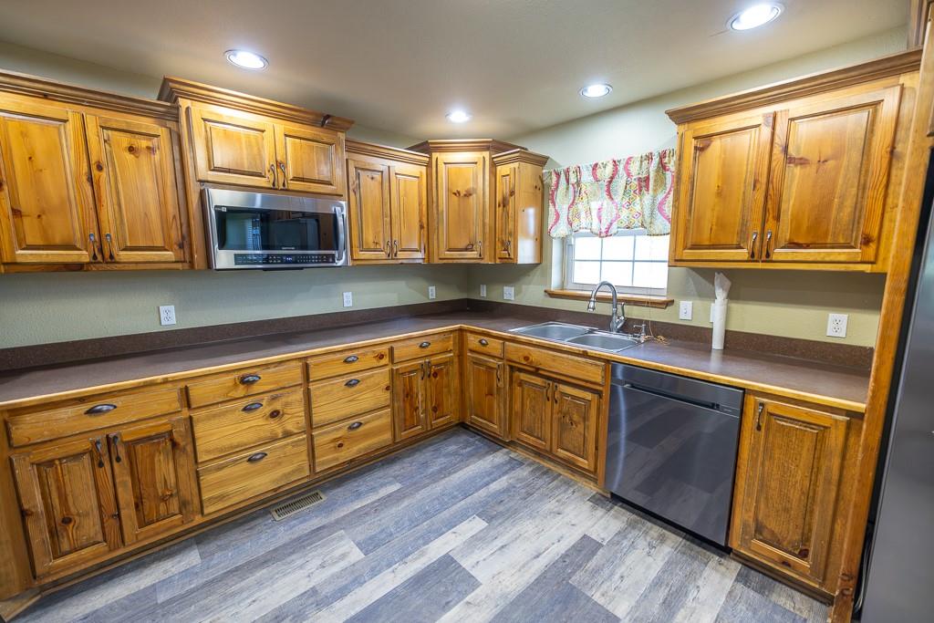 520 Northeast 15504 County Road Archie, MO 64725 - Photo 38 of 76