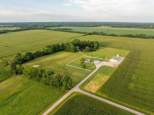 $620,000 | 520 Northeast 15504 County Road, Archie, MO 64725