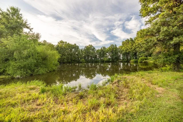 $620,000 | 520 Northeast 15504 County Road, Archie, MO 64725