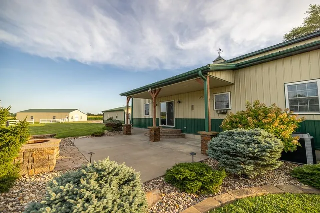 $620,000 | 520 Northeast 15504 County Road, Archie, MO 64725